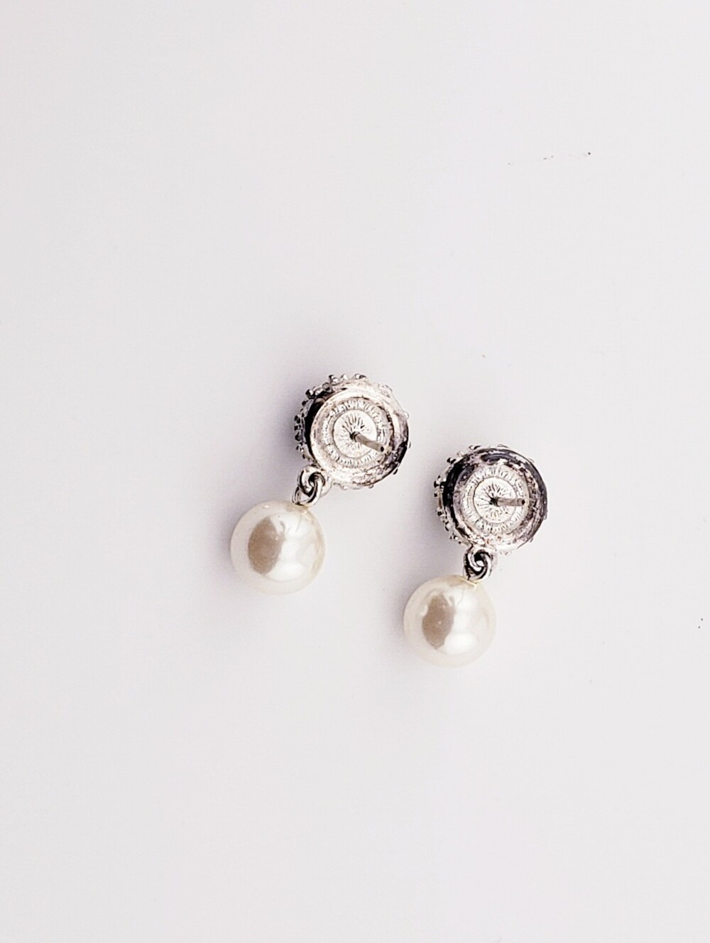 Gorgeous 14K Silver Crystal & Pearl Drop Earrings - Picture 4 of 8